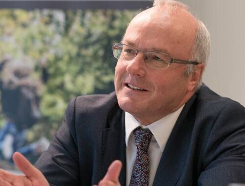 Univ.- Prof. Dr. Reinhard Haller